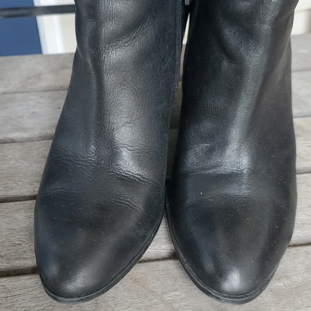 Adrienne Vittadini AV-Beah Women's Black Ankle Leather Boots - Size 6
